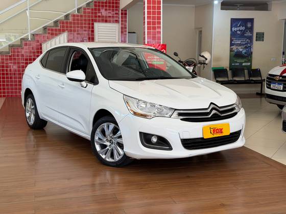 CITROËN C4 LOUNGE 2.0 MPFI TENDANCE 16V FLEX 4P AUTOMÁTICO CITROËN C4 LOUNGE 2.0 MPFI TENDANCE 16V FLEX 4P AUTOMÁTICO